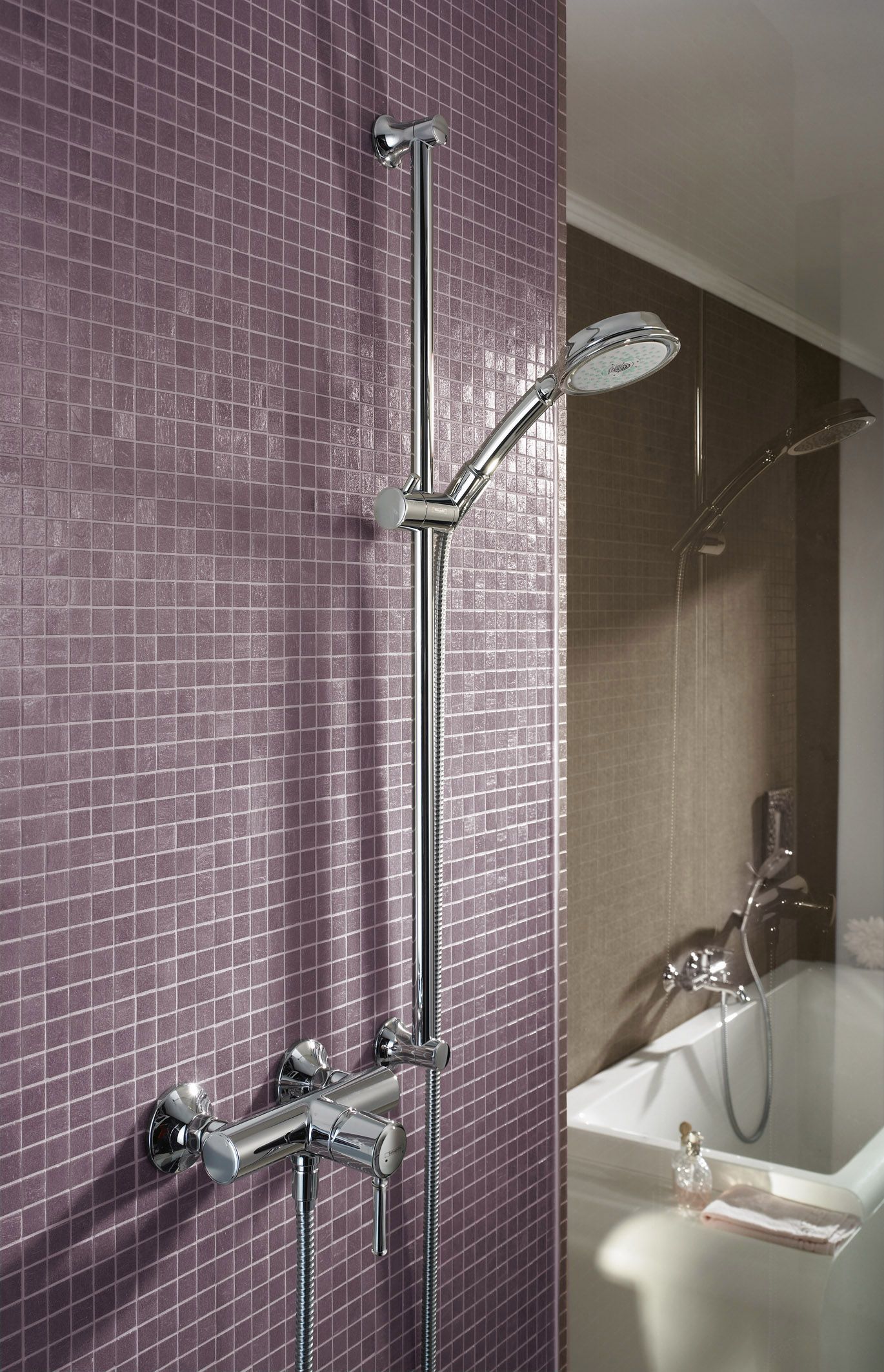 Смеситель Hansgrohe Talis Classic 14161000 для душа - 2