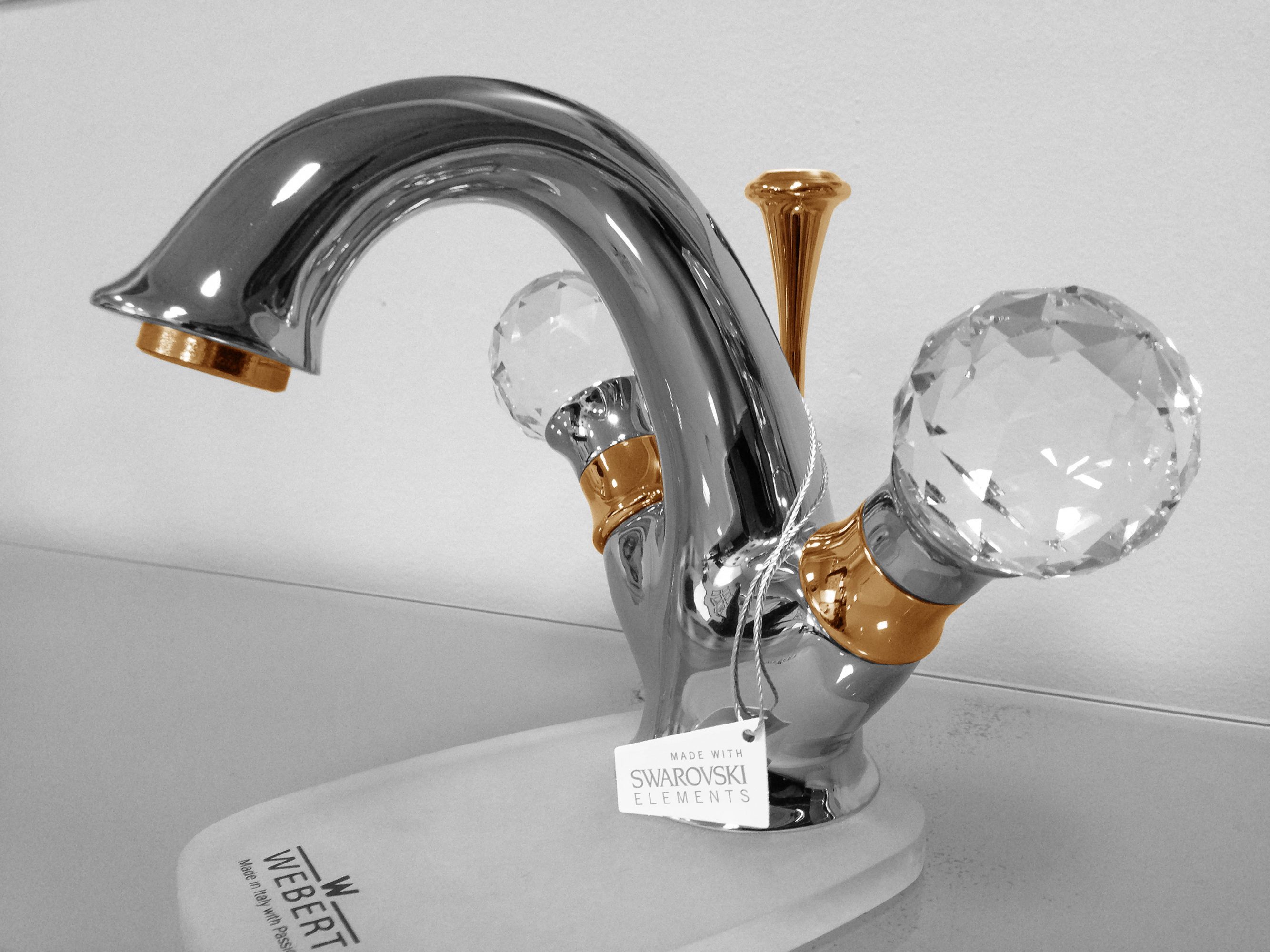 Смеситель Webert Karenina KA700102017 хром-золото для раковины - 1