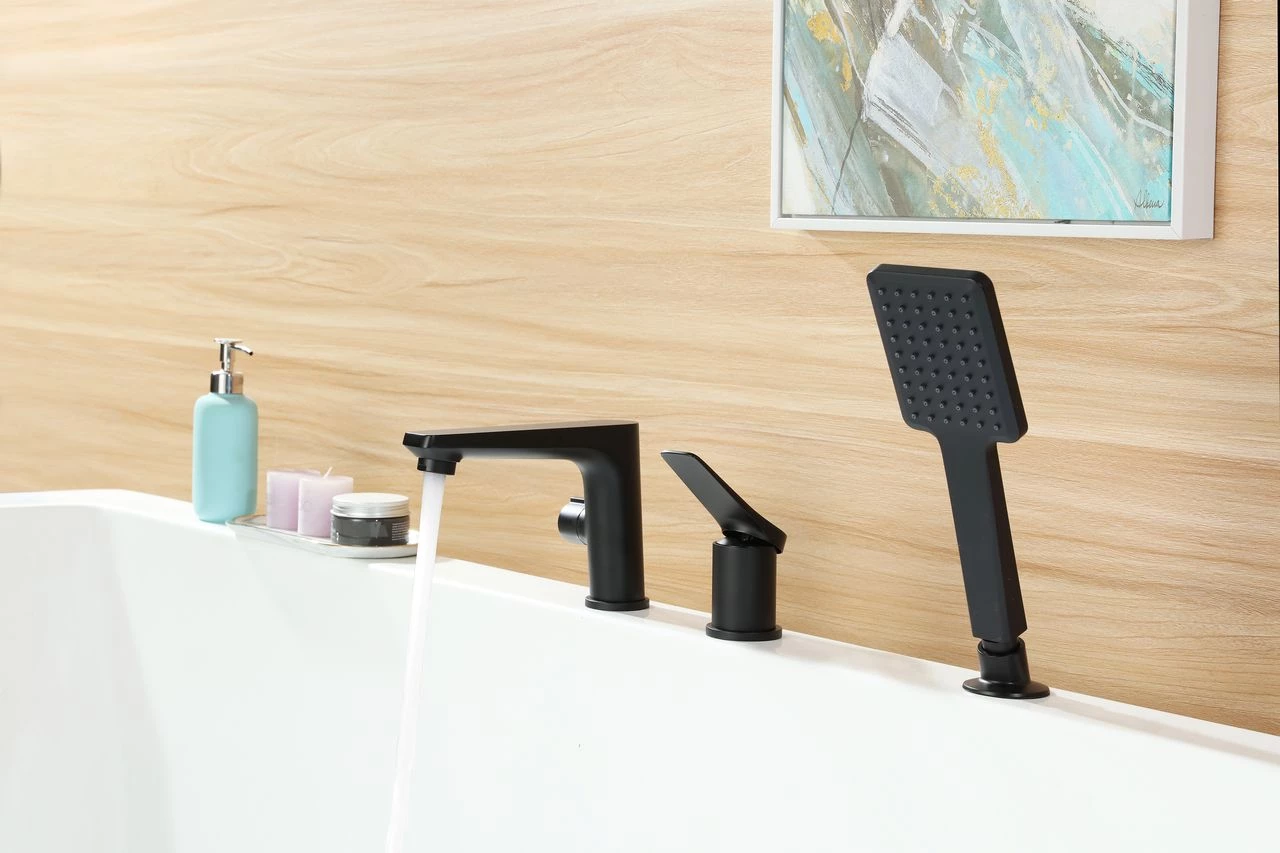 Смеситель Lemark Bronx LM3745BL для ванны встраиваемый, на 3 отверстия, с аксессуарами, черный - 1