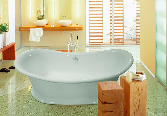 Ванна из искусственного камня Фэма Габриэлла белая на подиуме ГАБРИЭЛЛА-POD - 6