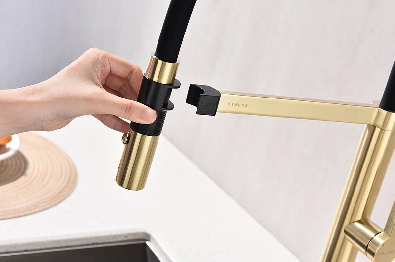 Смеситель для кухни Paulmark Leader светлое брашированное золото Le214101-SBG - 10