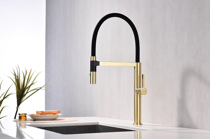 Смеситель для кухни Paulmark Leader светлое брашированное золото Le214101-SBG - 4