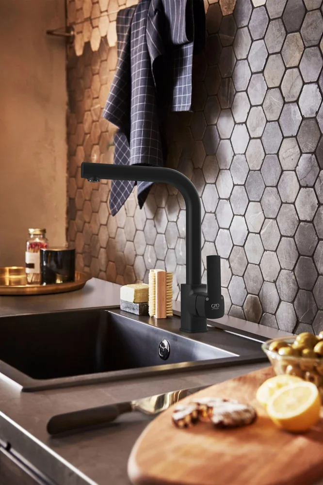 Смеситель для кухни GPD Pedra черный матовый MTE160-S - 1