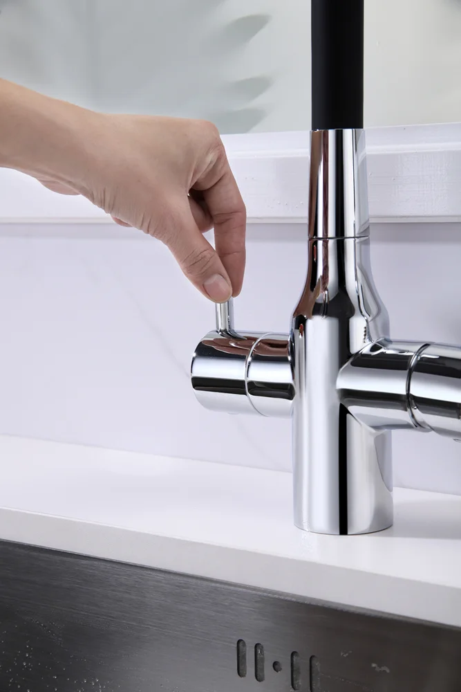 Смеситель для кухни Paulmark Salix с гибким изливом хром - черный матовый Sa213419-CR - 7