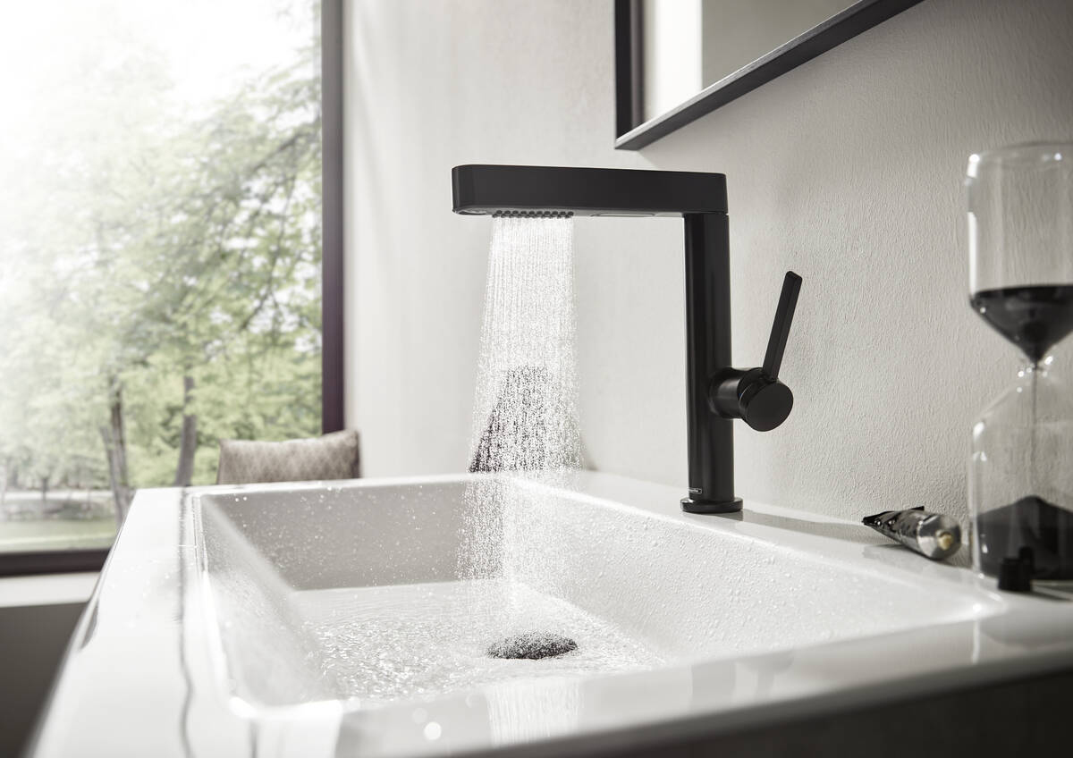 Смеситель для раковины Hansgrohe Finoris 230 черный матовый 76063670 - 12