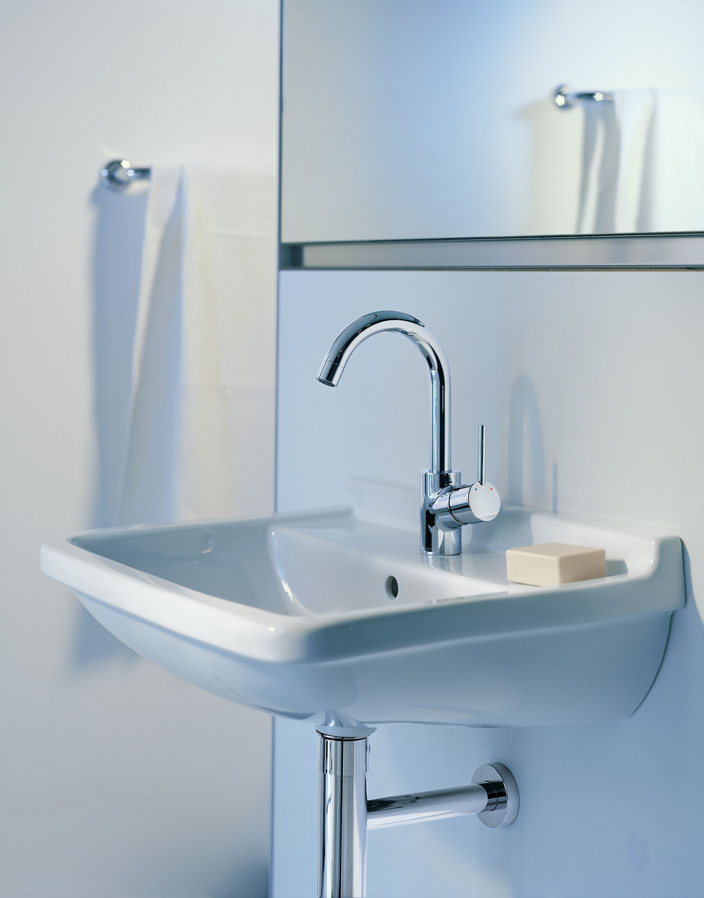 Смеситель Hansgrohe Talis S 32070000 для раковины - 1
