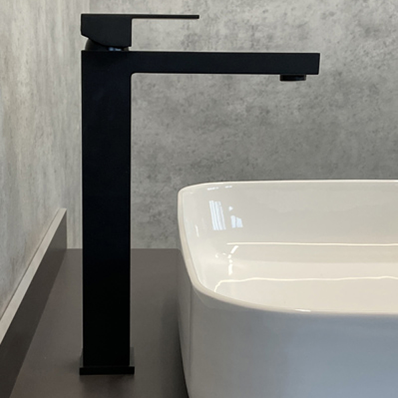 Смеситель для раковины Comforty черный матовый 00004149950 - 0