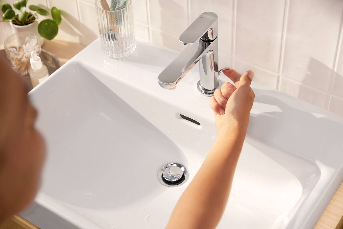 Смеситель для раковины Hansgrohe Rebris S 72517000 с донным клапаном, хром - 2