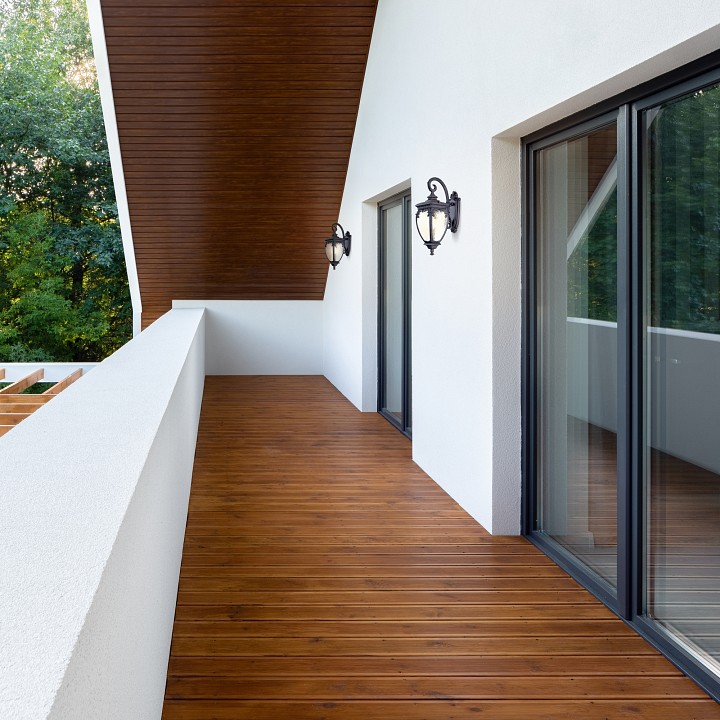 Уличный настенный светильник Maytoni Fleur O414WL-01BZ - 1