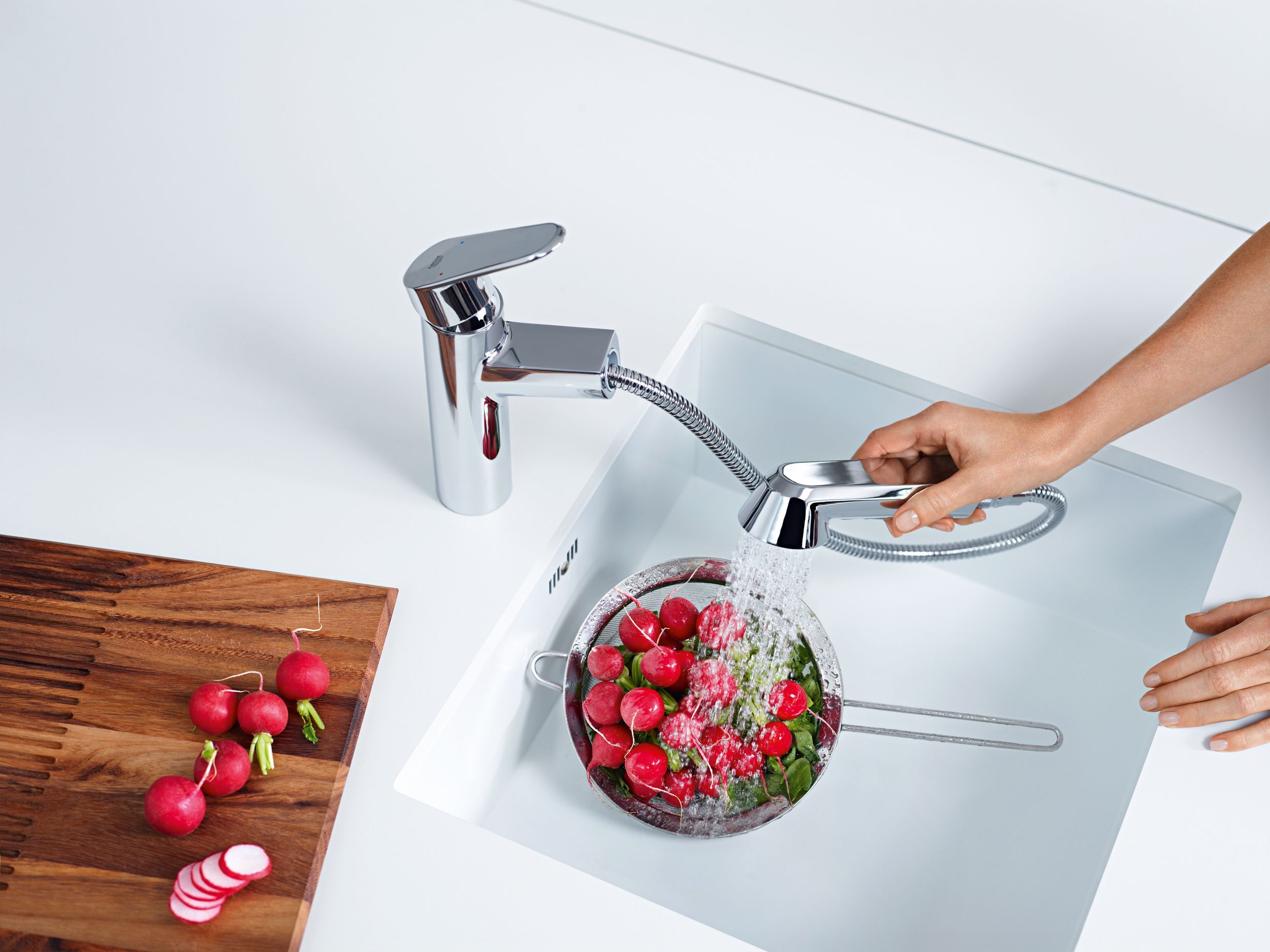 Смеситель Grohe Eurodisc Cosmopolitan 32257002 для кухонной мойки - 2