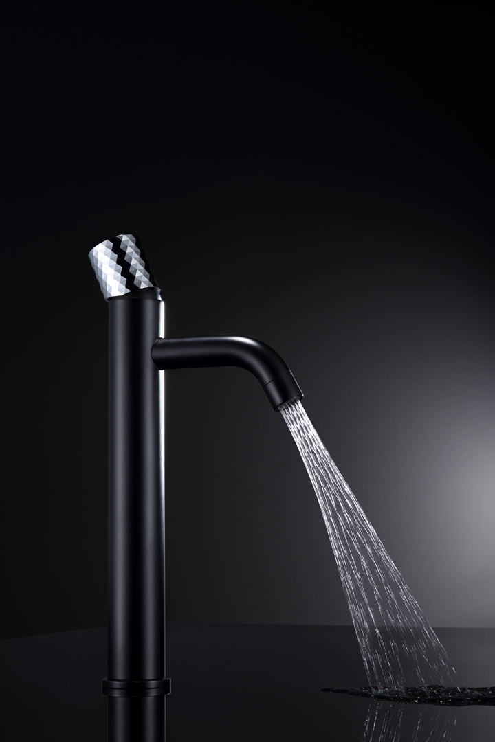 Смеситель Boheme Stick 122-BCR для раковины, black diamond chrome - 3