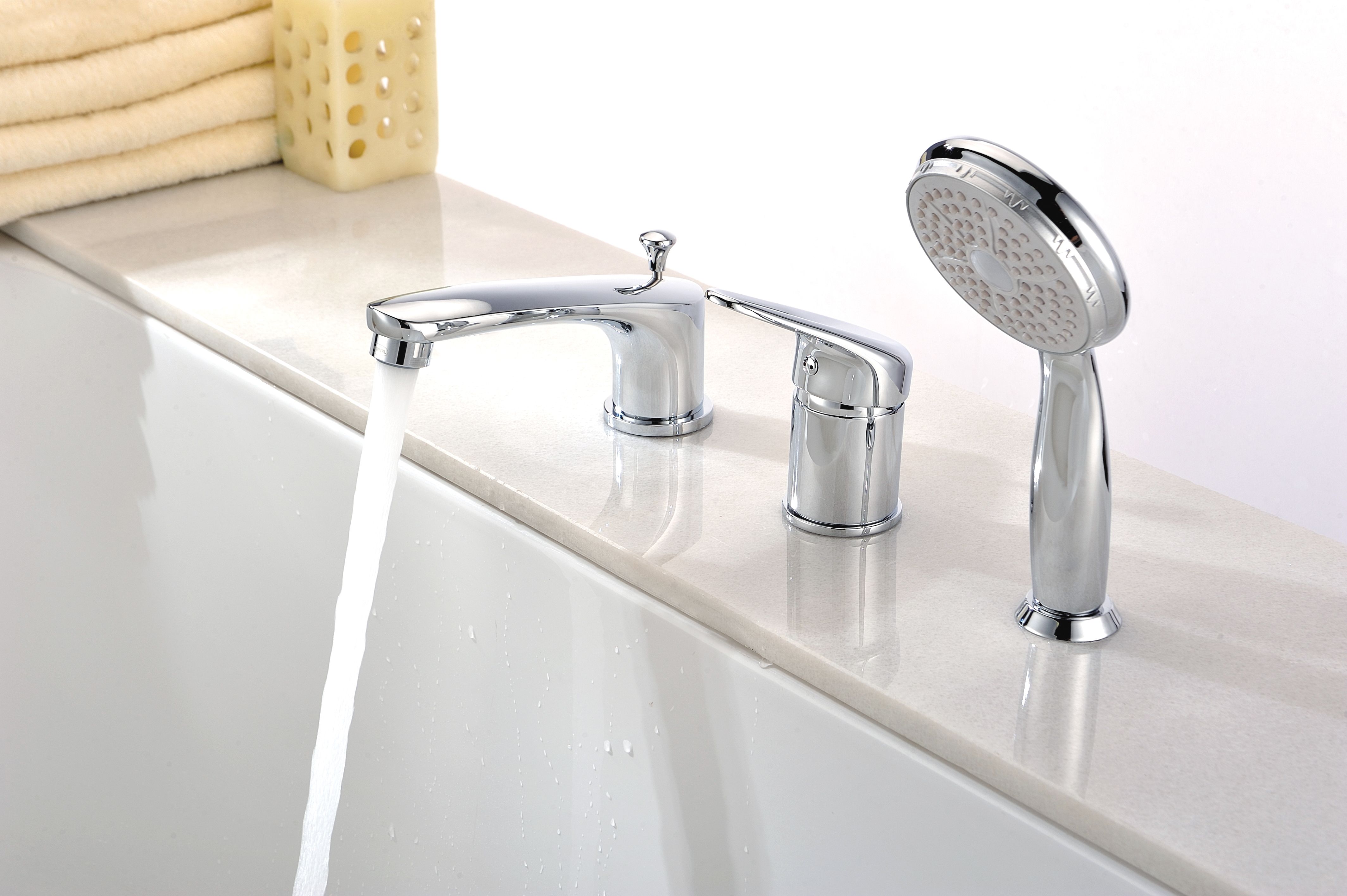 Смеситель для ванны Lemark Luna хром  LM4145C - 2