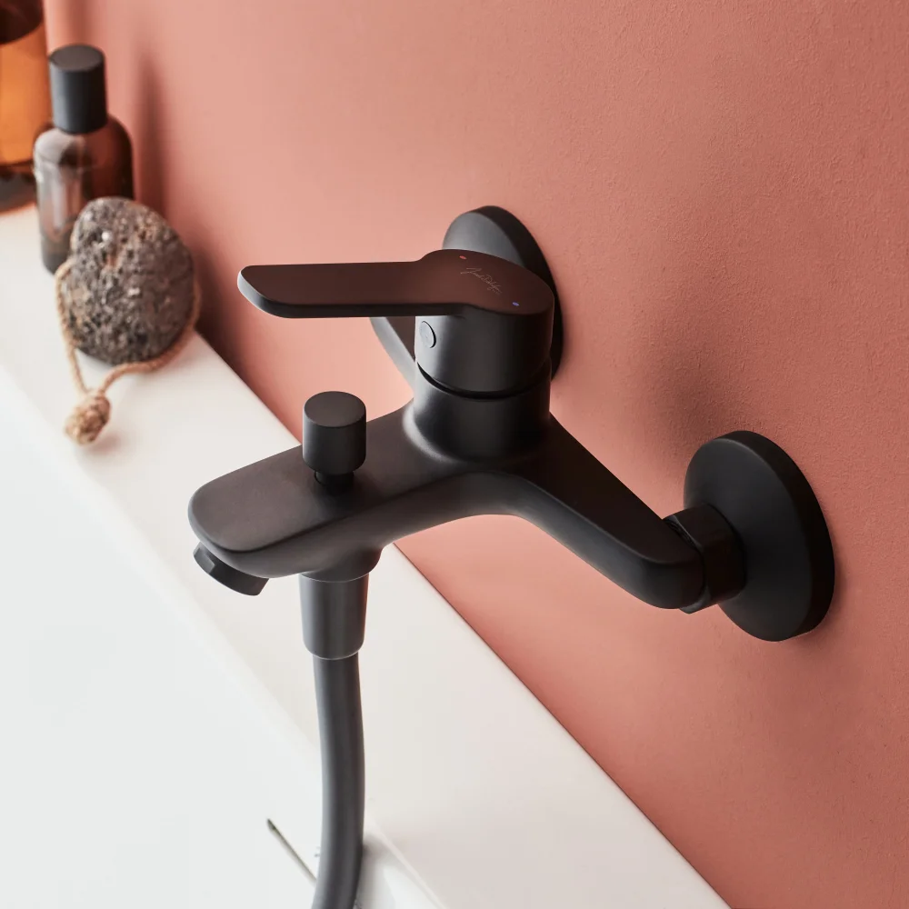 Смеситель для ванны с душем Jacob Delafon Aime черный матовый E29871-BL - 1