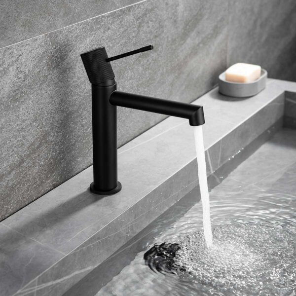 Смеситель для раковины Vincea Desire VBF-1D1MB черный матовый - 3