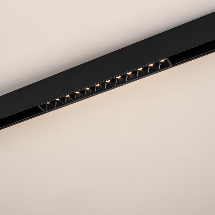 Трековый светодиодный светильник для магнитного шинопровода Arlight Mag-Orient-Laser-L235-8W Warm3000 033615 - 1