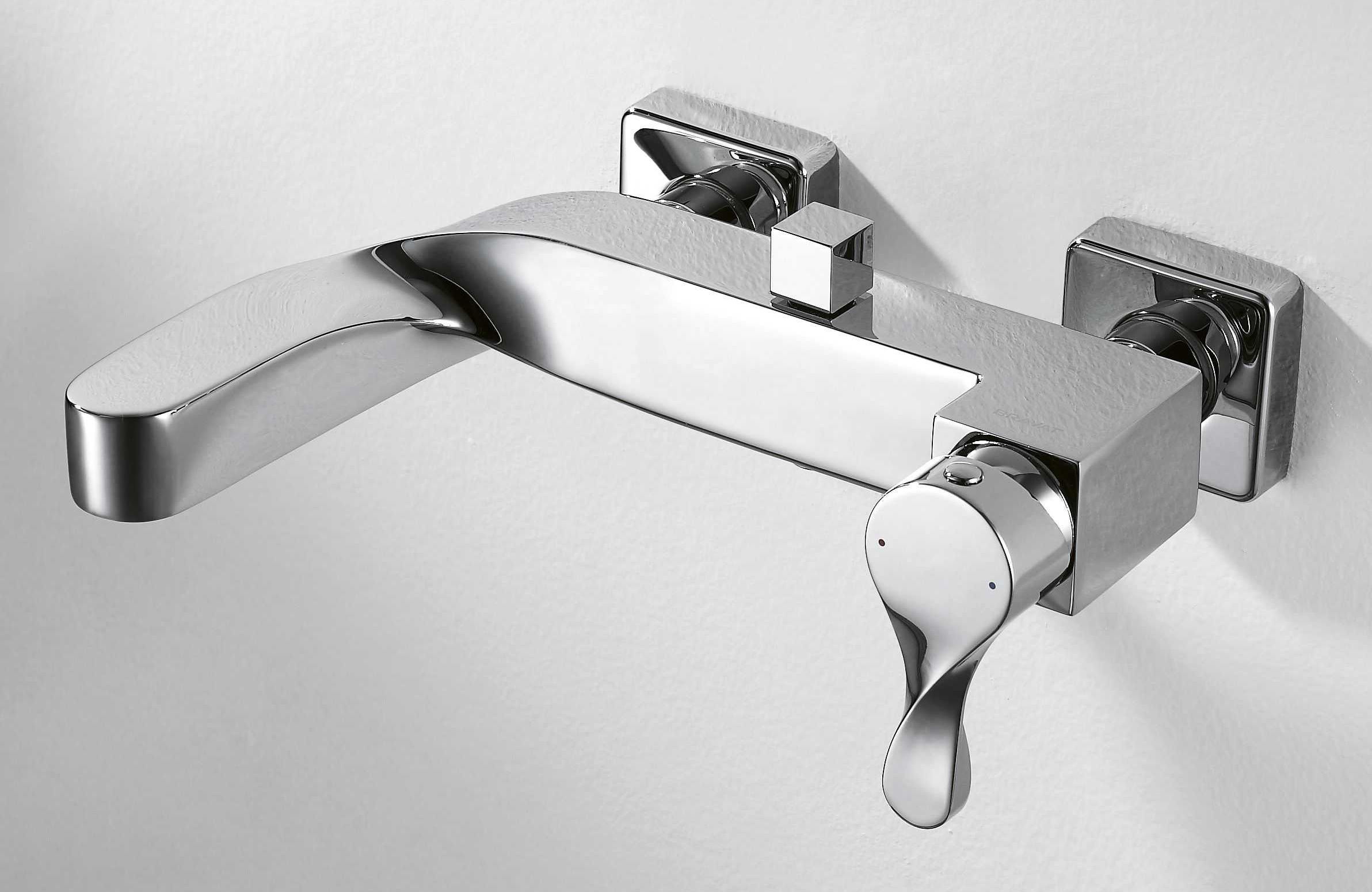 Смеситель Bravat Wave F674108C-01 для ванны с душем - 1