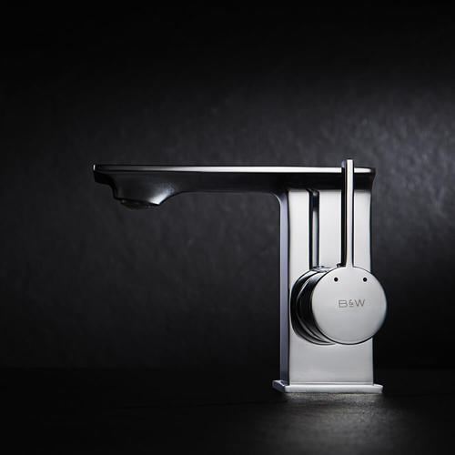 Смеситель для раковины Black&White Universell хром 7100U - 2