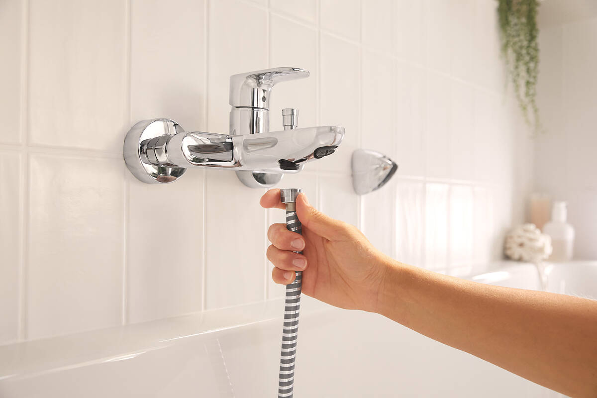 Смеситель для ванны с душем Hansgrohe Rebris S хром 72440000 - 4