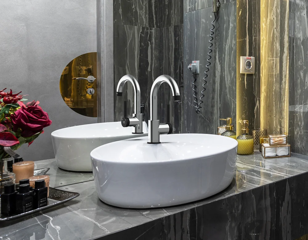 Смеситель для раковины GPD Gildo хром - черный матовый MTL165-K-S - 1