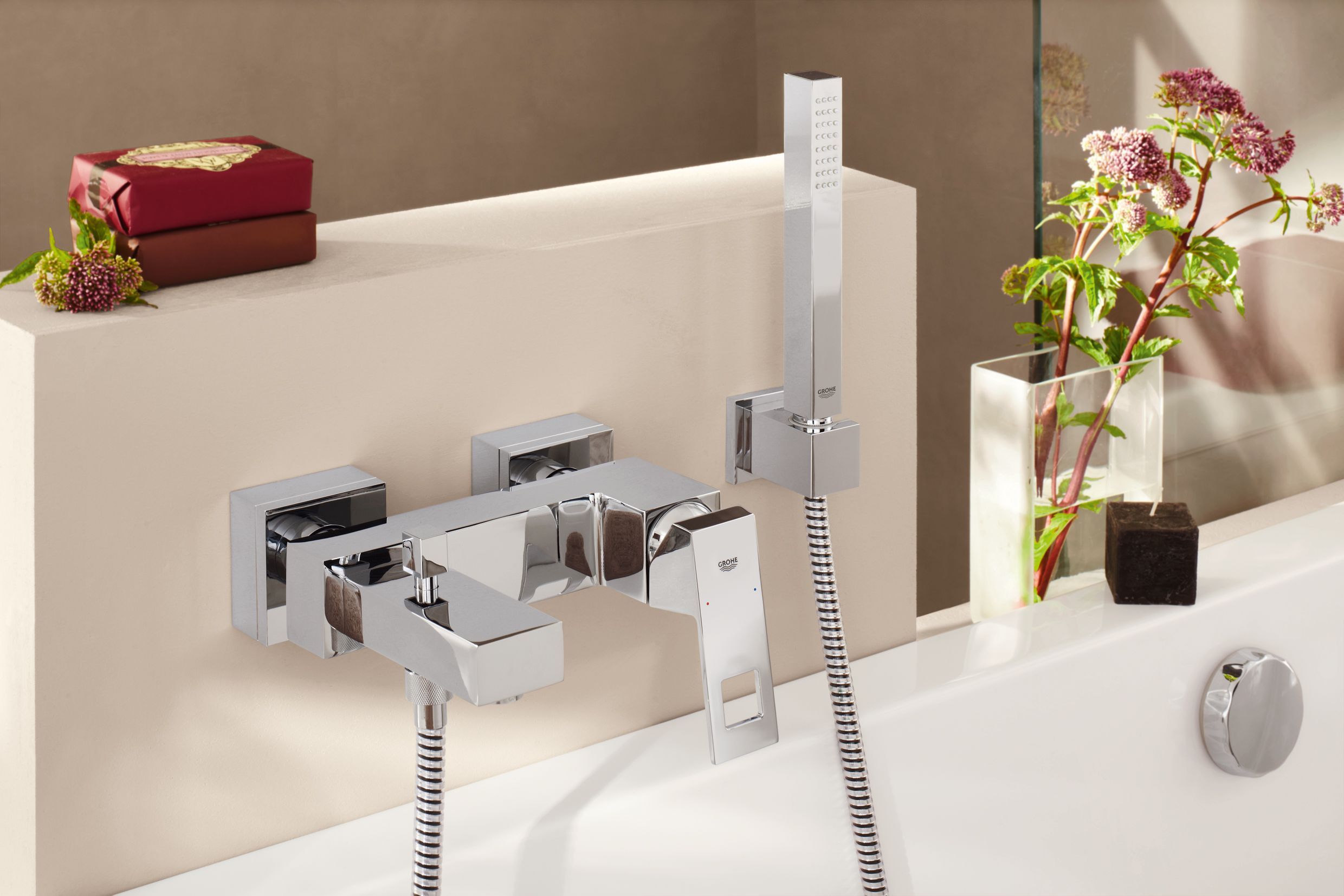Смеситель Grohe Eurocube 23141000 для ванны с душем - 2