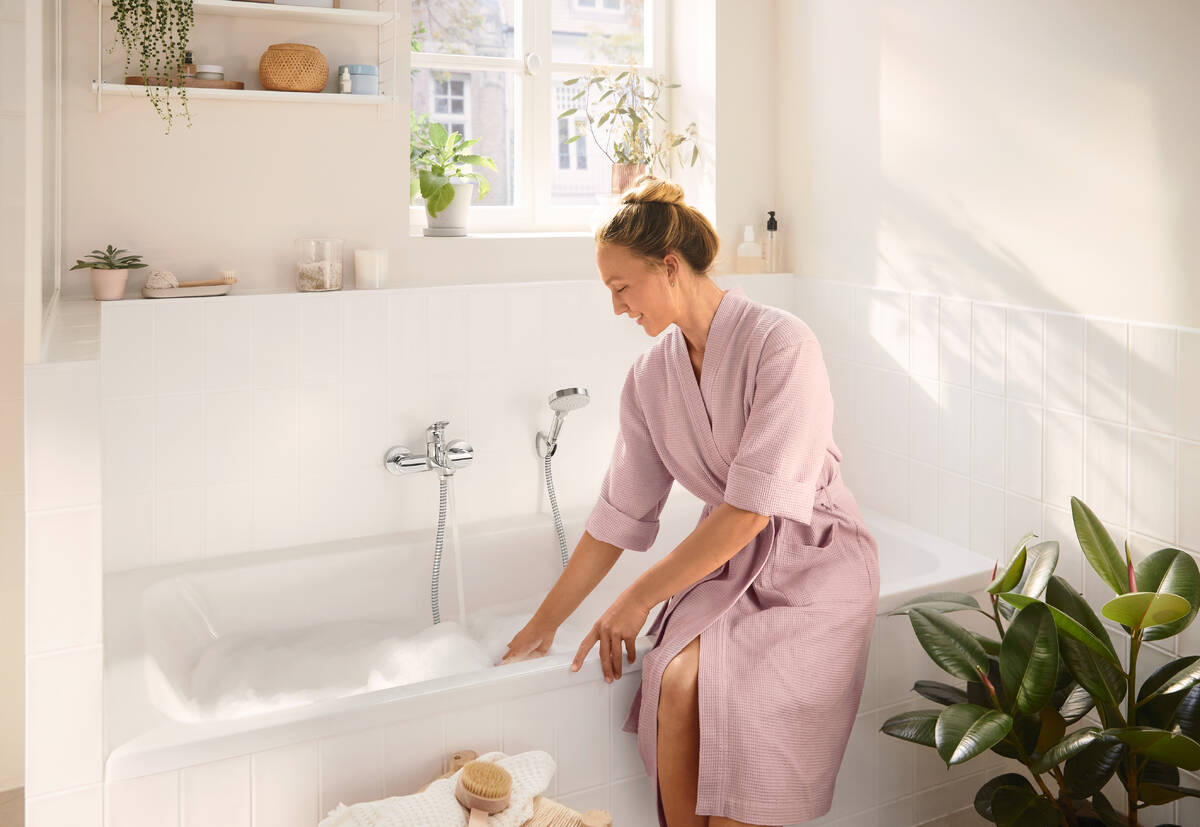 Смеситель для ванны с душем Hansgrohe Rebris S хром 72440000 - 3