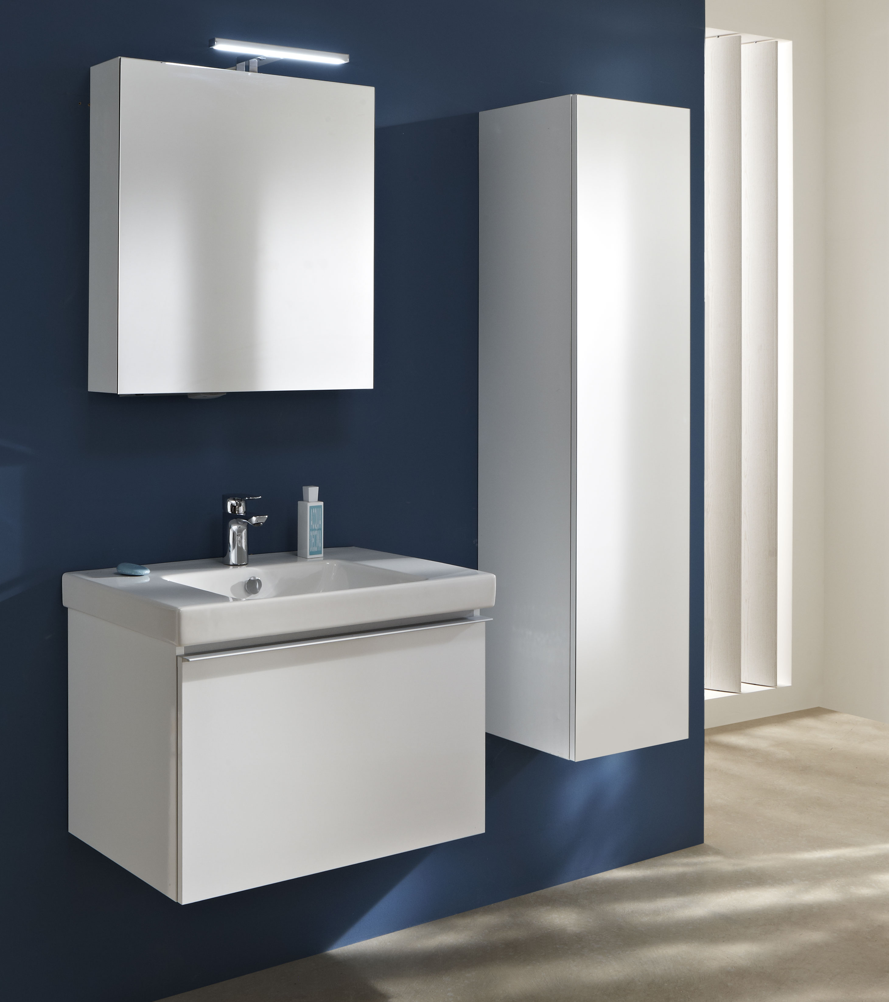 Шкаф-пенал Jacob Delafon Odeon Up EB998RU-J5 белый блестящий - 1