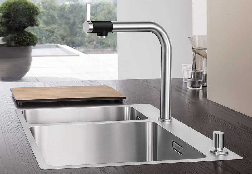 Смеситель для кухонной мойки Blanco Vonda хром, черный  518435 - 1