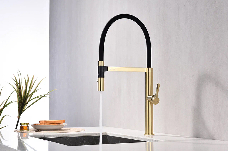 Смеситель для кухни Paulmark Leader светлое брашированное золото Le214101-SBG - 5