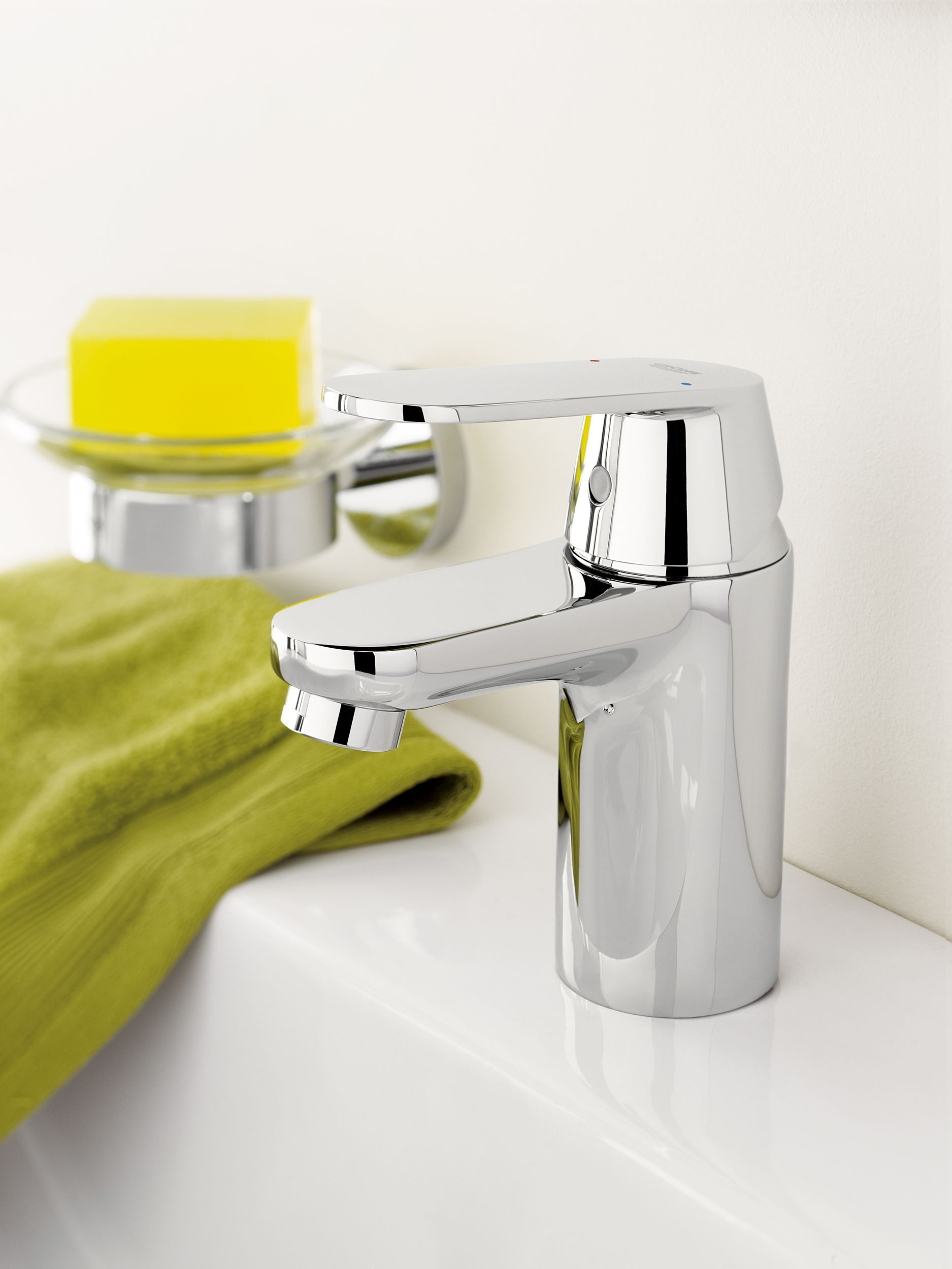 Смеситель Grohe Eurosmart Cosmopolitan 32824000 для раковины - 2