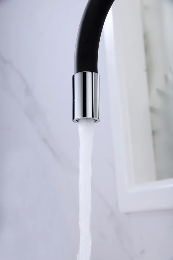 Смеситель для кухни Paulmark Salix с гибким изливом хром - черный матовый Sa213419-CR - 13