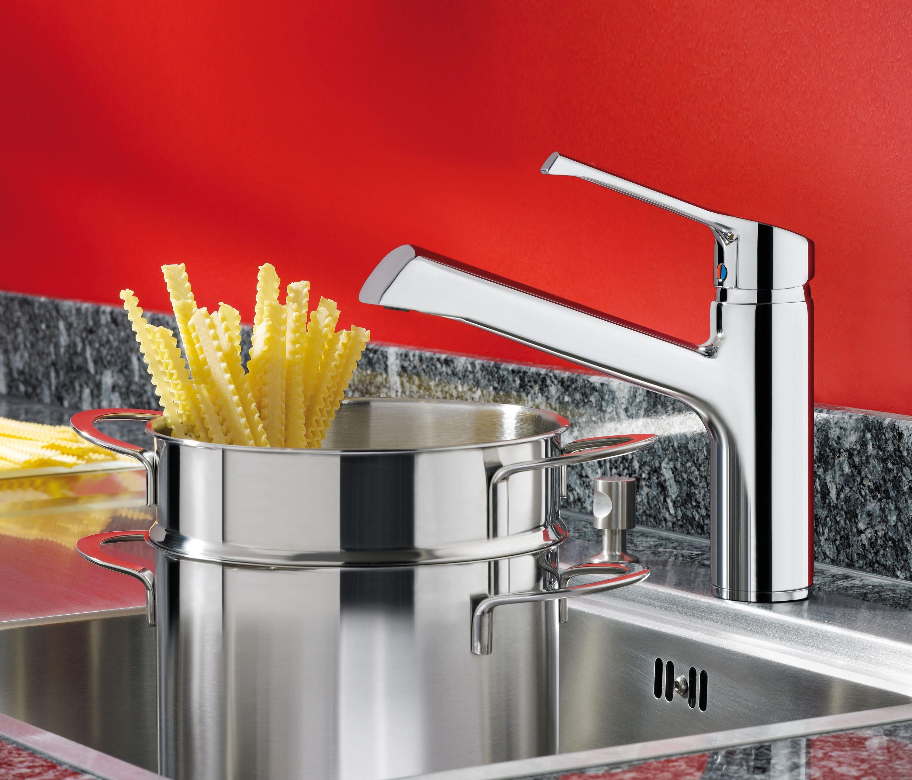 Смеситель для кухонной мойки Ideal Standard Retta хром  B8981AA - 0