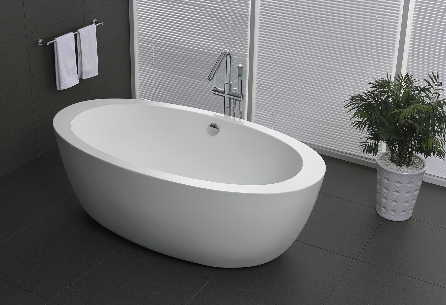 Акриловая ванна BelBagno BB67-1700 - 2