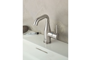 Смеситель Grohe Essence New 23462DC1 для раковины - 2