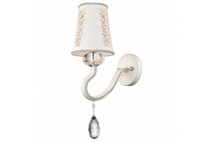 Бра Wertmark Adelinda WE391.01.001