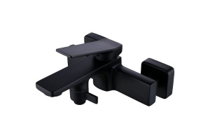 Смеситель для ванны Comforty черный матовый