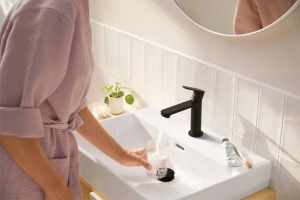 Смеситель для раковины Hansgrohe Rebris S черный матовый - 2