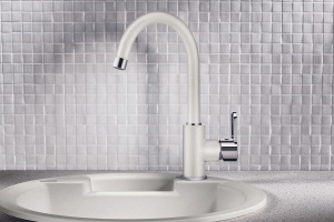 Смеситель для кухонной мойки Blanco Mida белый (524204) - 2