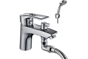 Смеситель для ванны Rossinka  хром (T40-38)