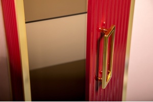 Шкаф-пенал Armadi Art Monaco R бордо глянец - золото - 2