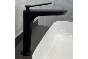 Смеситель для раковины Comforty черный матовый