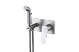 Смеситель Lemark Bronx LM3720GM с гигиеническим душем, встраиваемый, графит