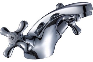 Смеситель для раковины Rossinka  хром (H02-61)