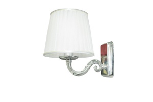 Светильник Aquaton Венеция 3013/M/Cr хром плафон белый