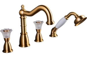 Смеситель Boheme Camelia 391 на борт ванны