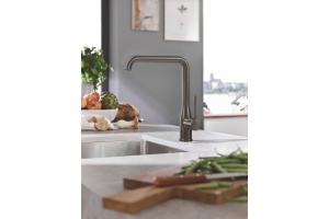 Смеситель Grohe Essence New 30269A00 для кухонной мойки - 2