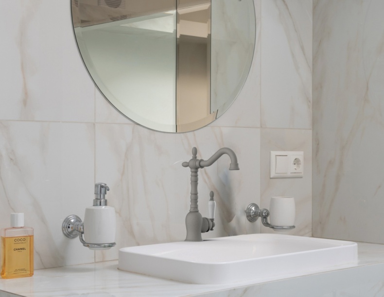 Смеситель для раковины GPD Retro бежевый матовый  MTL180-KG - 1