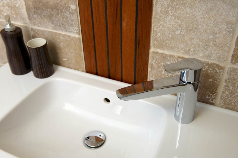 Смеситель для раковины Oras Safira new хром  2805F - 1