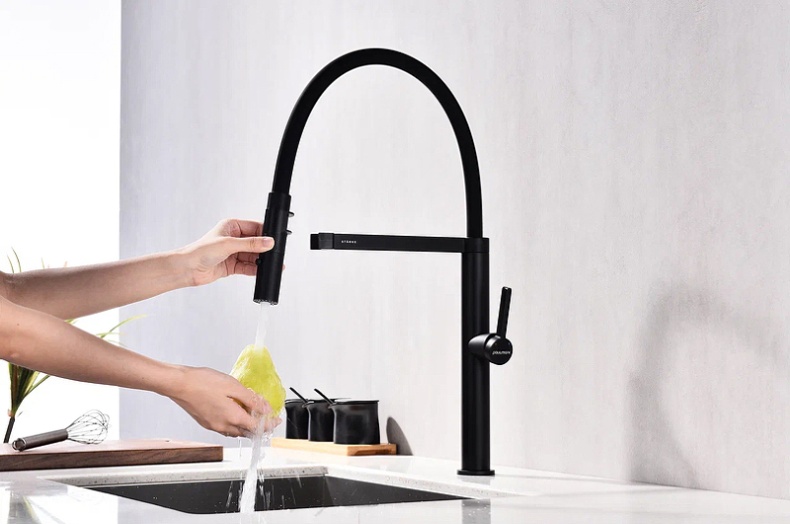 Смеситель для кухни Paulmark Leader черный матовый Le214101-401 - 11