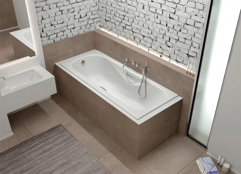 Чугунная ванна Универсал Сибирячка 170x75 см, пристенная, на ножках 4607152360264  - 1