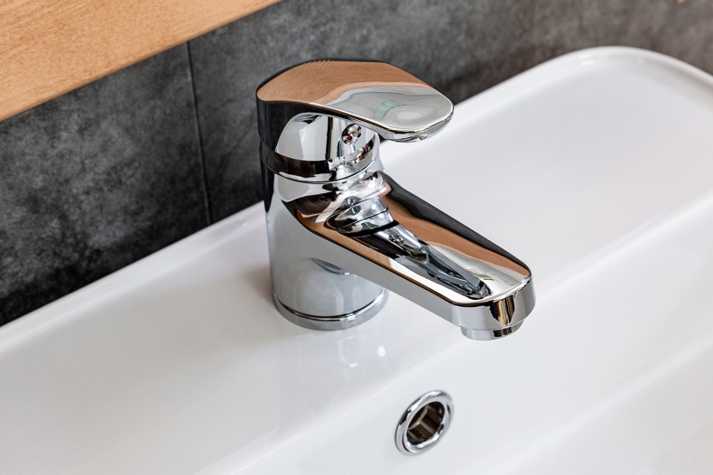 Смеситель для раковины DIWO Коломна KL-05cr с гигиеническим душем - 4